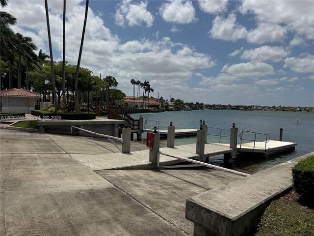 15071 SW 136th Pl 15071, Miami, FL 33186