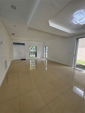 15071 SW 136th Pl 15071, Miami, FL 33186