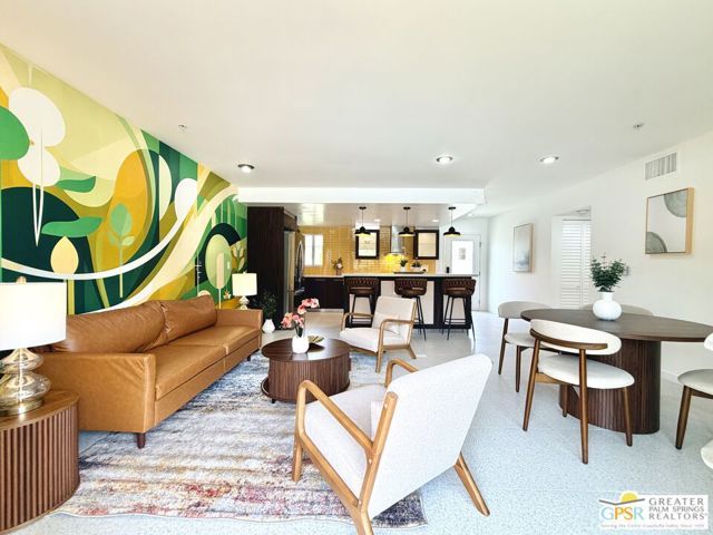 588 E San Lorenzo Road 201, Palm Springs, CA 92264