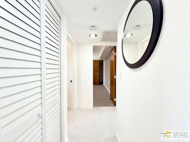 588 E San Lorenzo Road 201, Palm Springs, CA 92264