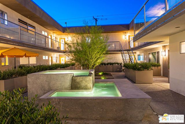 588 E San Lorenzo Road 201, Palm Springs, CA 92264