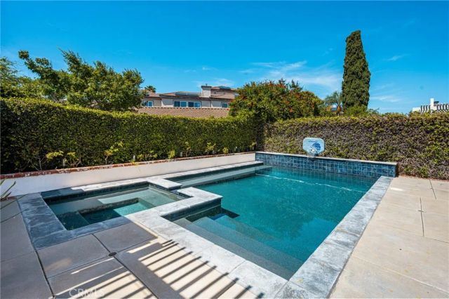 14631 Comet, Irvine, CA 92604