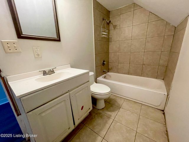 1533 Beech St, Louisville, KY 40211