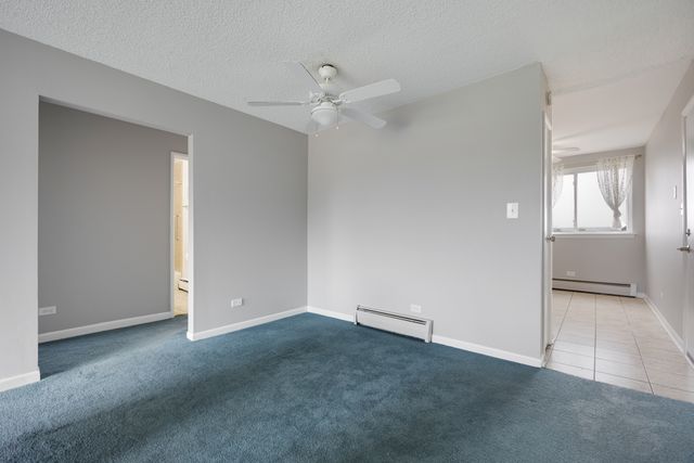 108 Boardwalk Street 2E, Elk Grove Village, IL 60007
