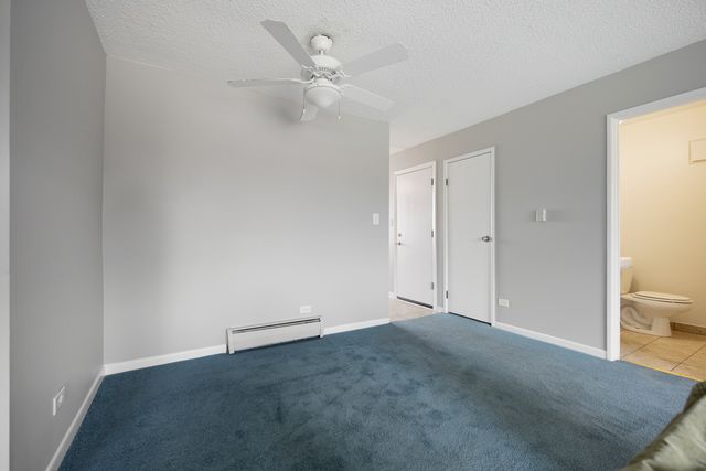 108 Boardwalk Street 2E, Elk Grove Village, IL 60007