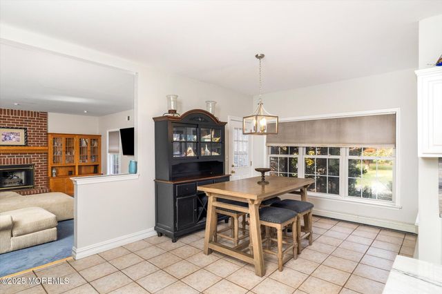 20 Yeger Drive, Allentown, NJ 08501