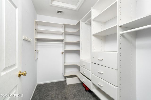 20 Yeger Drive, Allentown, NJ 08501