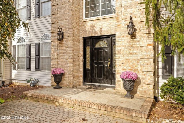 20 Yeger Drive, Allentown, NJ 08501