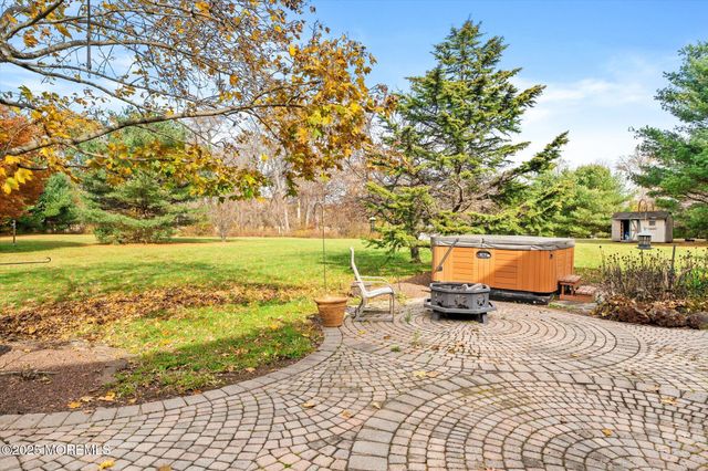 20 Yeger Drive, Allentown, NJ 08501