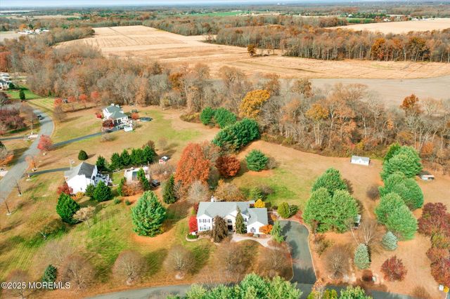 20 Yeger Drive, Allentown, NJ 08501