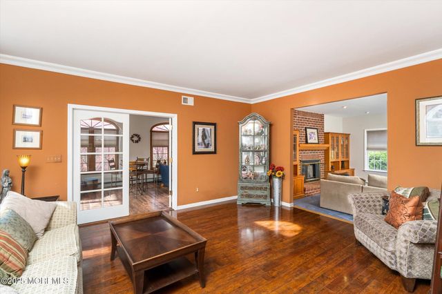 20 Yeger Drive, Allentown, NJ 08501