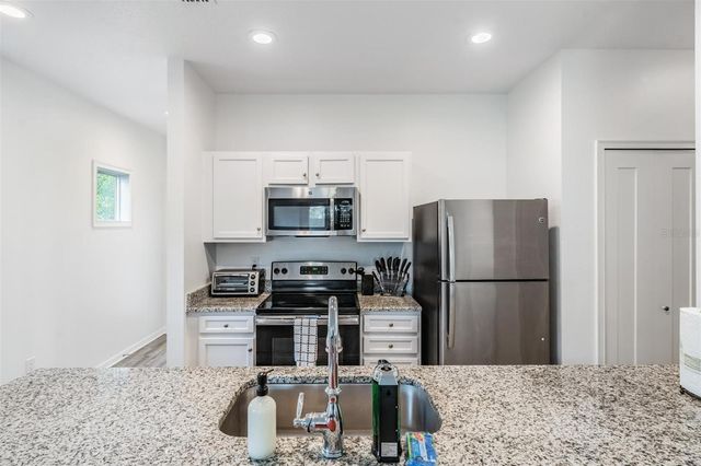 2604 N HIGHLAND AVENUE B, Tampa, FL 33602