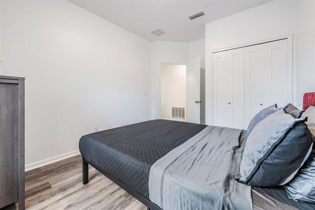 2604 N HIGHLAND AVENUE B, Tampa, FL 33602