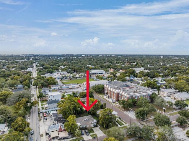 2604 N HIGHLAND AVENUE B, Tampa, FL 33602