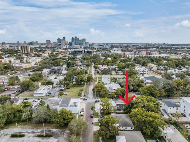 2604 N HIGHLAND AVENUE B, Tampa, FL 33602