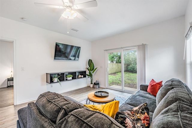 2604 N HIGHLAND AVENUE B, Tampa, FL 33602