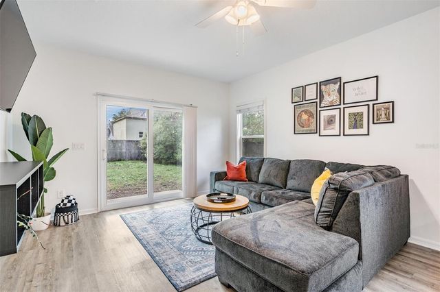 2604 N HIGHLAND AVENUE B, Tampa, FL 33602