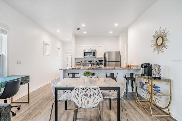 2604 N HIGHLAND AVENUE B, Tampa, FL 33602