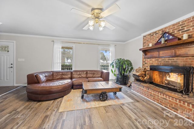 113 Louisbourg Court, Gastonia, NC 28056