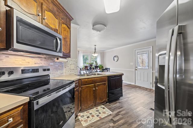 113 Louisbourg Court, Gastonia, NC 28056