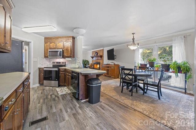 113 Louisbourg Court, Gastonia, NC 28056