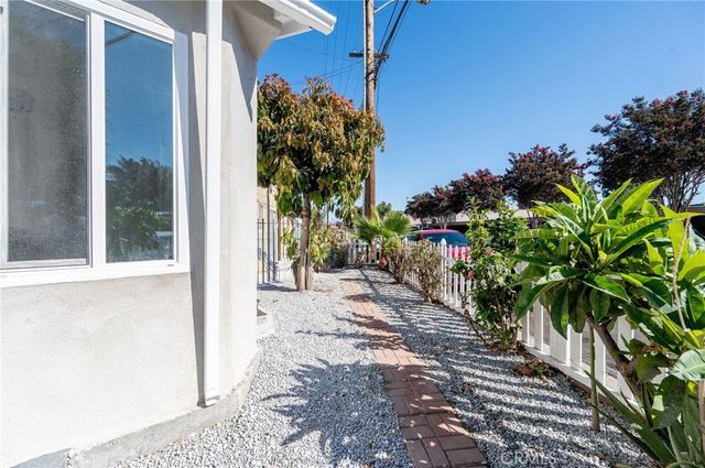 10013 10013 Flora Vista, Bellflower, CA 90706