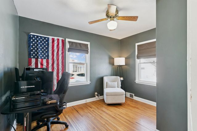 1141 E Mitchell Avenue, Waterloo, IA 50702