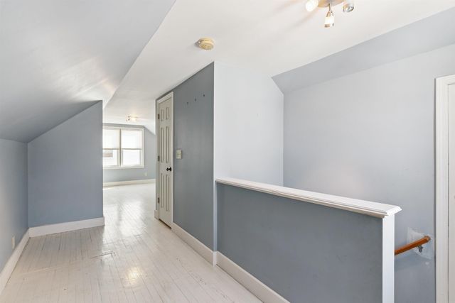 1141 E Mitchell Avenue, Waterloo, IA 50702