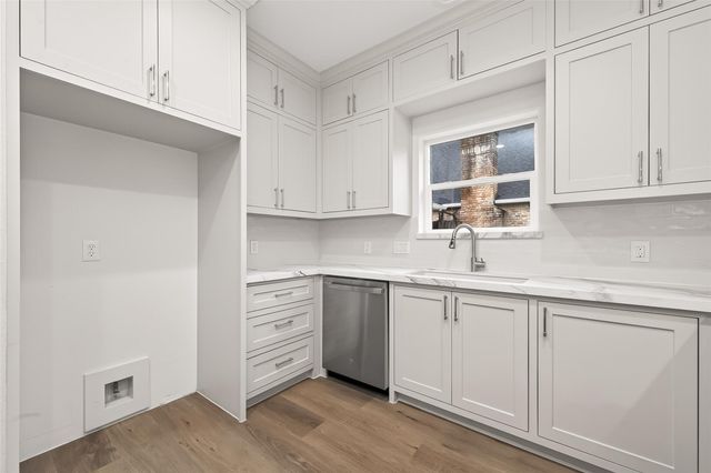 15714 Misty Hollow Drive, Houston, TX 77068