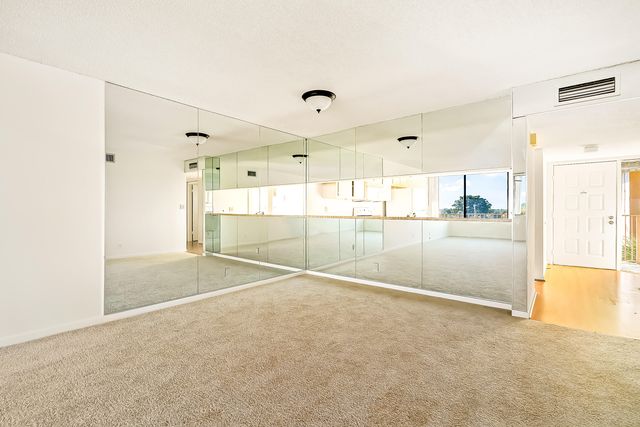 8030 Hampton Boulevard 502, North Lauderdale, FL 33068