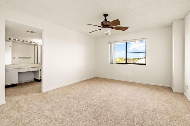 8030 Hampton Boulevard 502, North Lauderdale, FL 33068