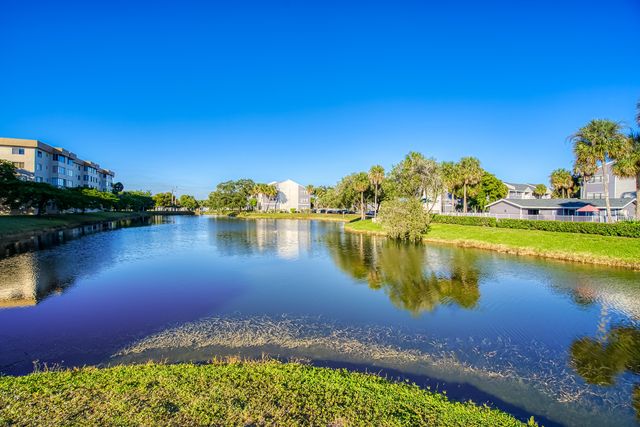 8030 Hampton Boulevard 502, North Lauderdale, FL 33068