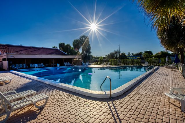 8030 Hampton Boulevard 502, North Lauderdale, FL 33068