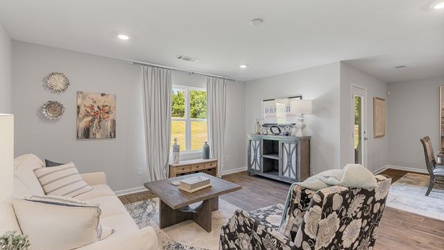 123 Aubrey Avenue, Headland, AL 36345