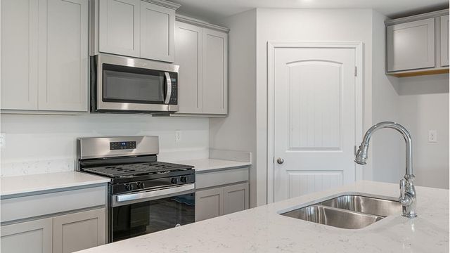 123 Aubrey Avenue, Headland, AL 36345