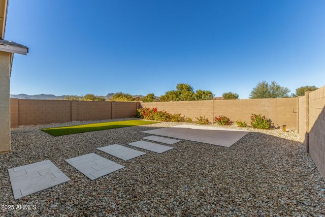 19414 W COLLEGE Drive, Litchfield Park, AZ 85340
