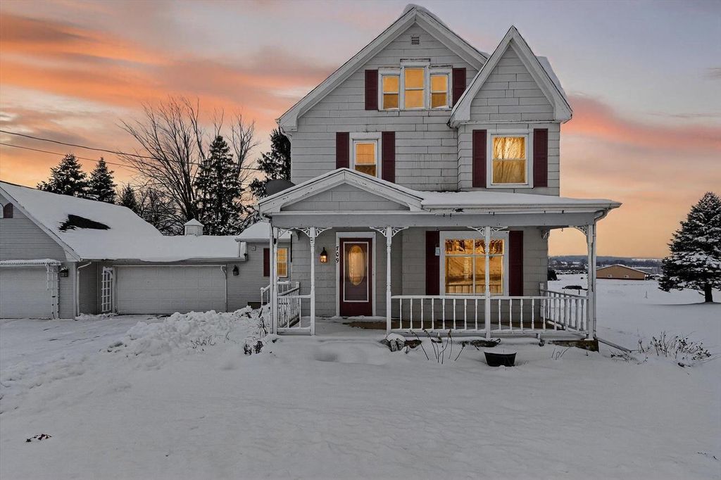 709 W Beloit Street, Orfordville, WI 53576
