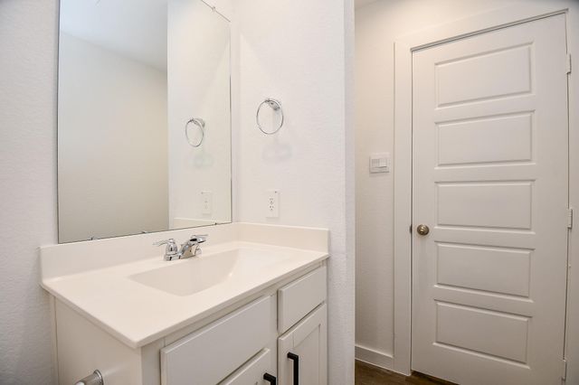 1115 Yaupon Dr, Rosharon, TX 77583