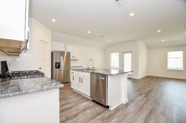 1115 Yaupon Dr, Rosharon, TX 77583