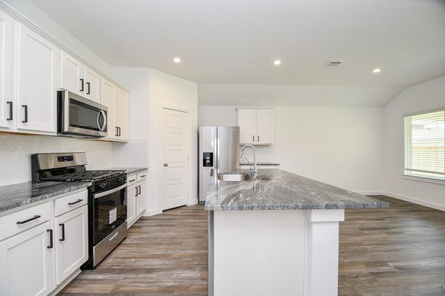 1115 Yaupon Dr, Rosharon, TX 77583