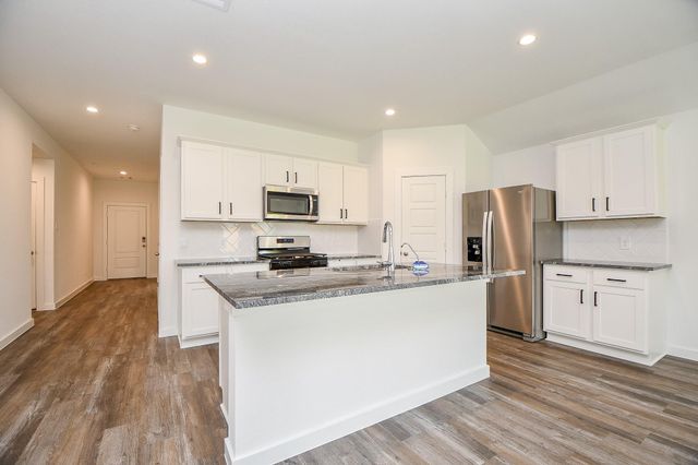 1115 Yaupon Dr, Rosharon, TX 77583