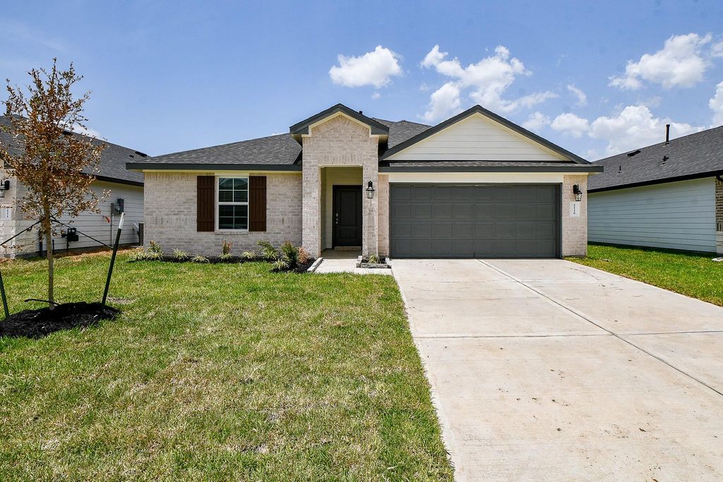 1115 Yaupon Dr, Rosharon, TX 77583