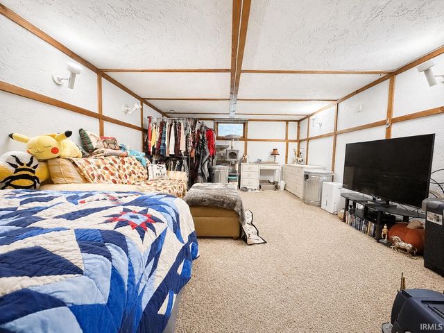 1604 Hickory Street, Demotte, IN 46310