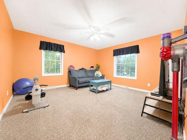 1604 Hickory Street, Demotte, IN 46310
