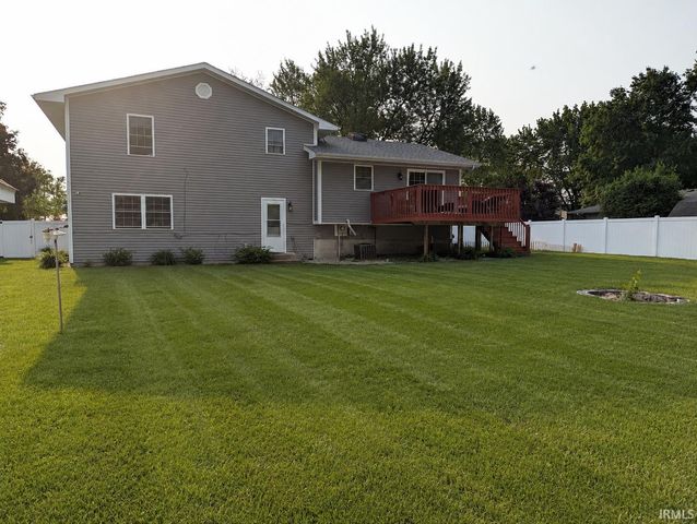 1604 Hickory Street, Demotte, IN 46310