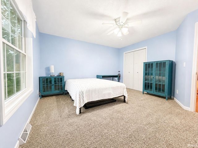 1604 Hickory Street, Demotte, IN 46310