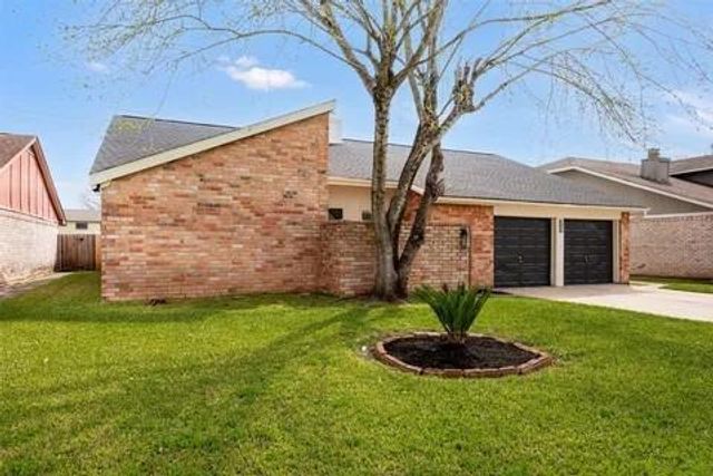 16419 Lost Quail Drive, Houston, TX 77489