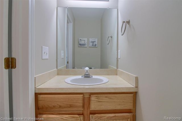 41816 White Tail Lane, Canton, MI 48188