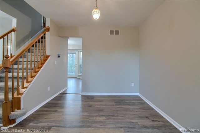 41816 White Tail Lane, Canton, MI 48188