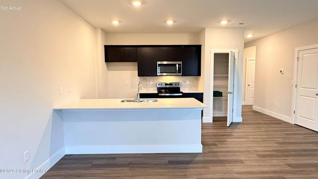 3501 Laura Dr, Jeffersonville, IN 47130